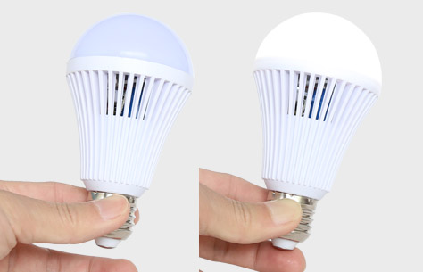 5W智能充电应急LED球泡灯9819-5w 使用内置电池工作照明